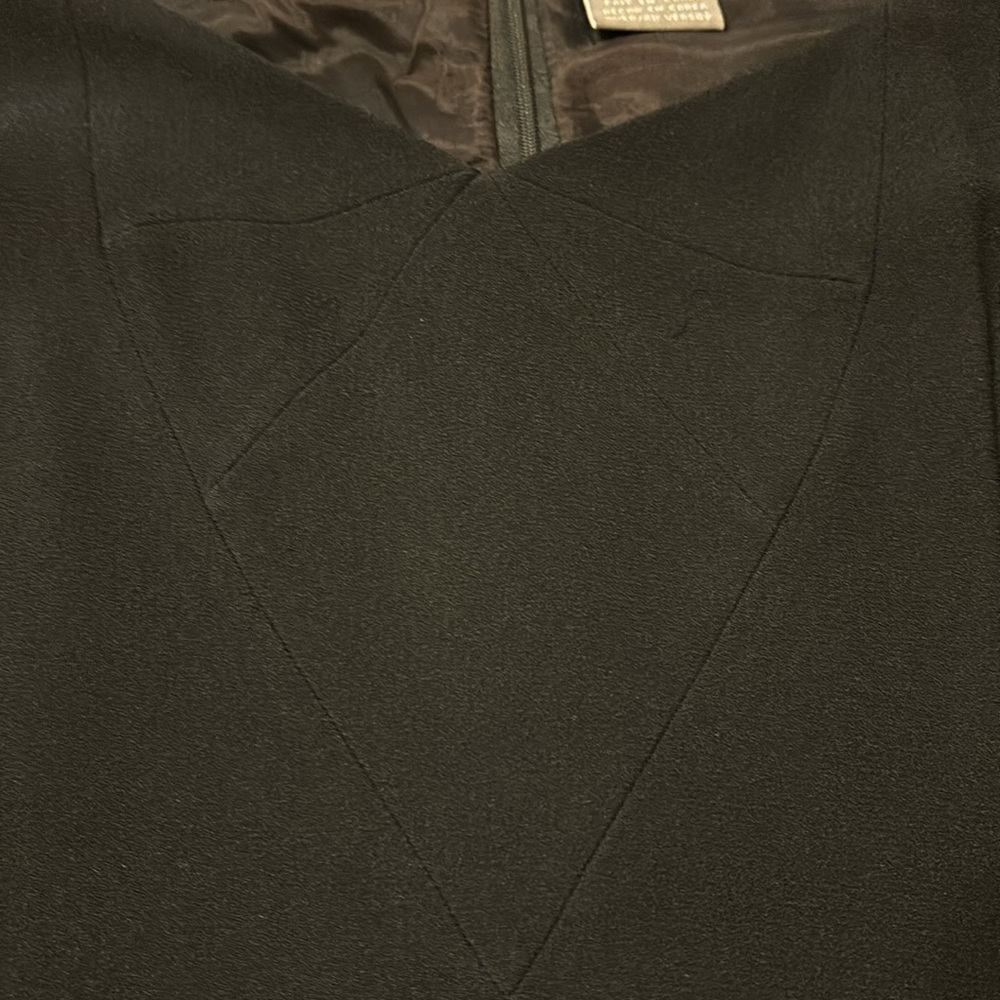 Liz Claiborne Dress - silhouette style with bottom slit - Picture 8 of 8